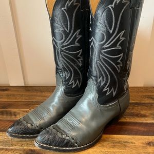 Nocona cowboy boots size 9